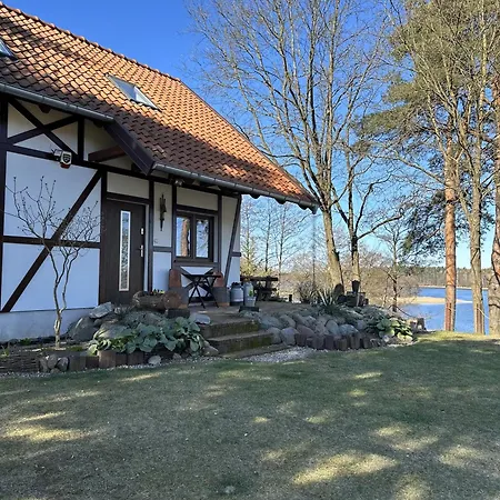 Villa Ostoja Jeziorak Jezierzyce Makowo