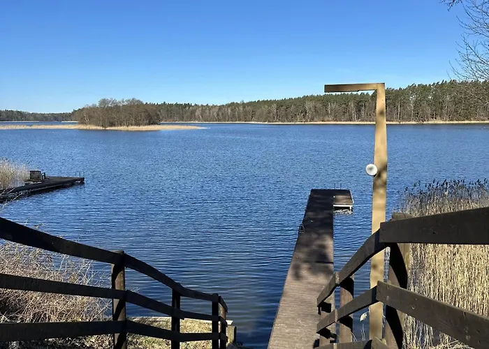 Vila Ostoja Jeziorak Jezierzyce