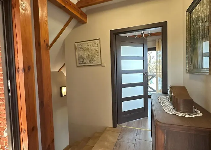 Vila Ostoja Jeziorak Jezierzyce *