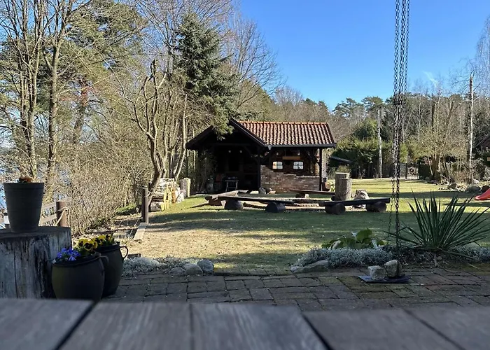 Vila Ostoja Jeziorak Jezierzyce *