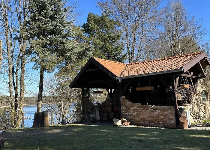 Vila Ostoja Jeziorak Jezierzyce